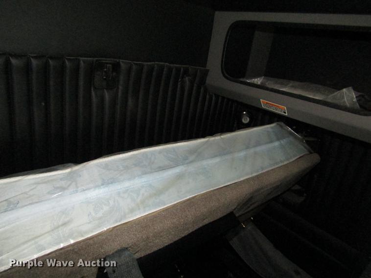 image for item DB1239 2012 Kenworth T800 semi truck