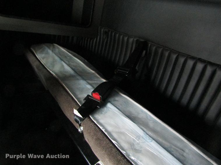 image for item DB1239 2012 Kenworth T800 semi truck