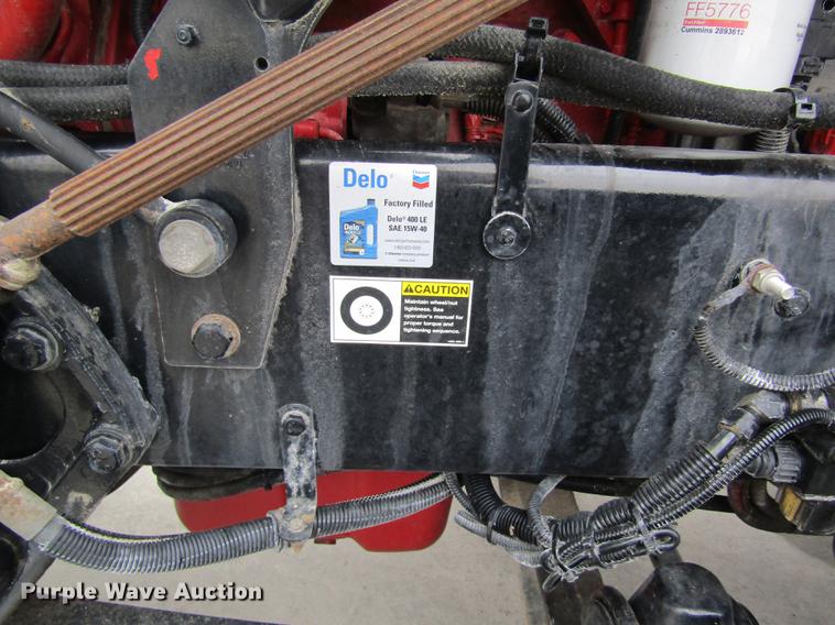 image for item DB1239 2012 Kenworth T800 semi truck