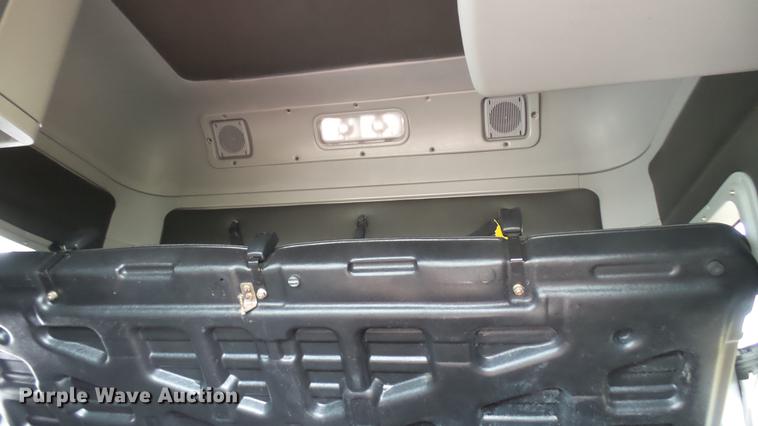 image for item DB3492 2007 Freightliner Columbia semi truck