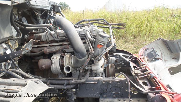 image for item DB3492 2007 Freightliner Columbia semi truck