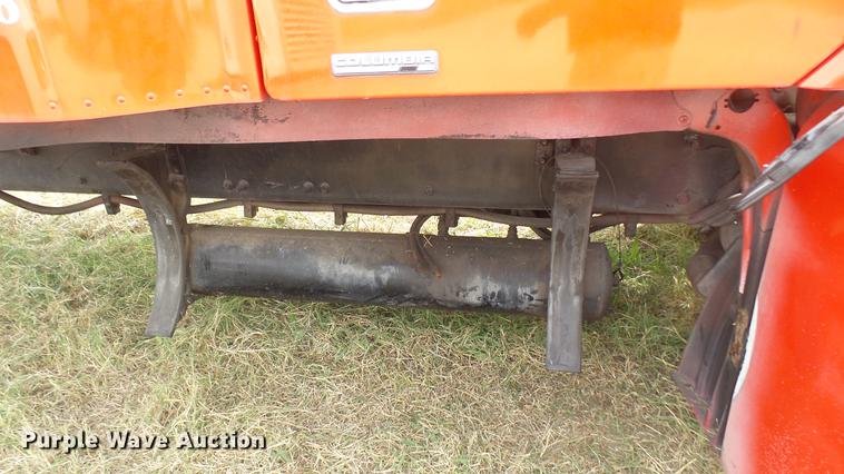 image for item DB3492 2007 Freightliner Columbia semi truck