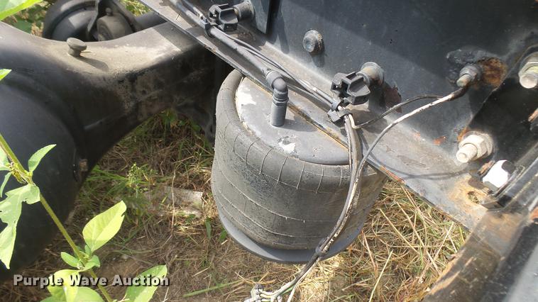 image for item DB3492 2007 Freightliner Columbia semi truck