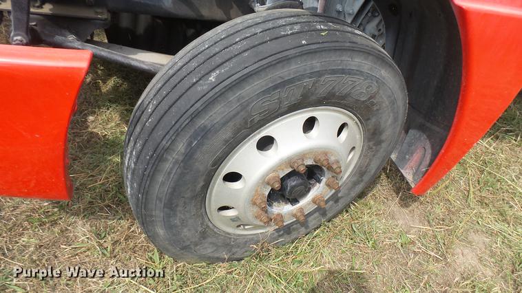 image for item DB3492 2007 Freightliner Columbia semi truck