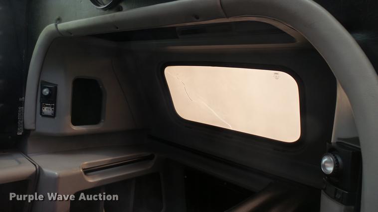 image for item DB3499 1998 Freightliner semi truck