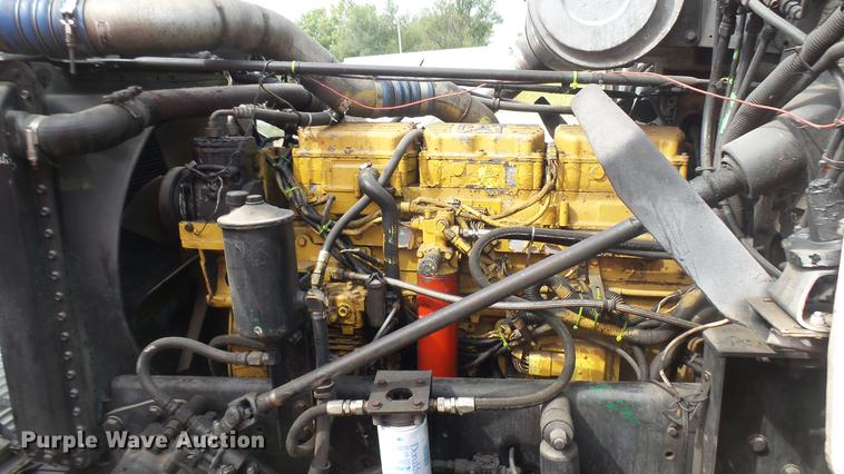 image for item DB3499 1998 Freightliner semi truck