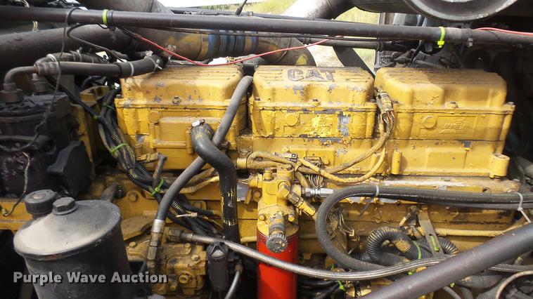 image for item DB3499 1998 Freightliner semi truck