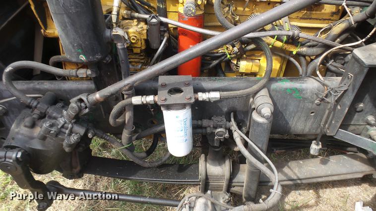 image for item DB3499 1998 Freightliner semi truck