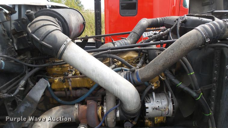 image for item DB3499 1998 Freightliner semi truck