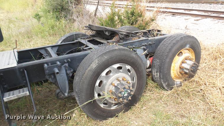 image for item DB3499 1998 Freightliner semi truck