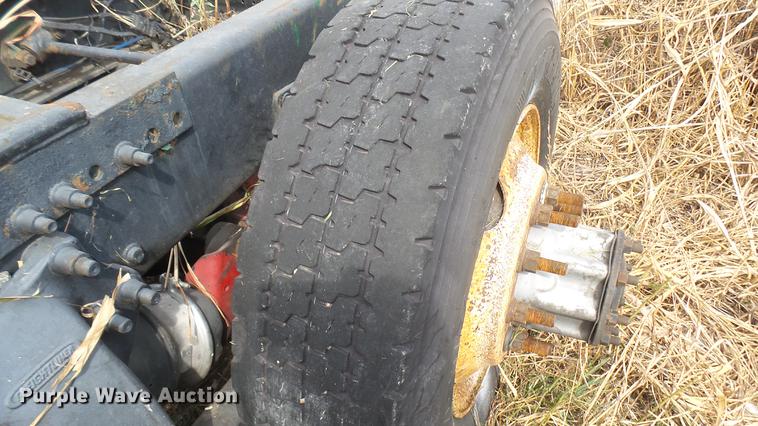 image for item DB3499 1998 Freightliner semi truck