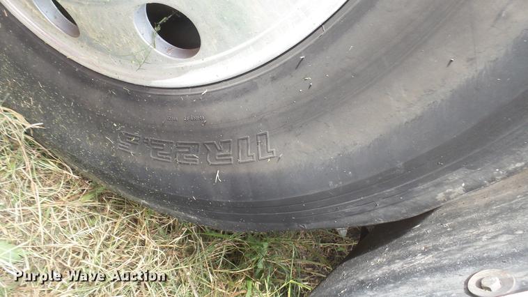 image for item DB3499 1998 Freightliner semi truck