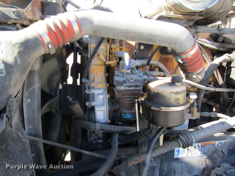 image for item DB5937 2007 Kenworth T600 semi truck