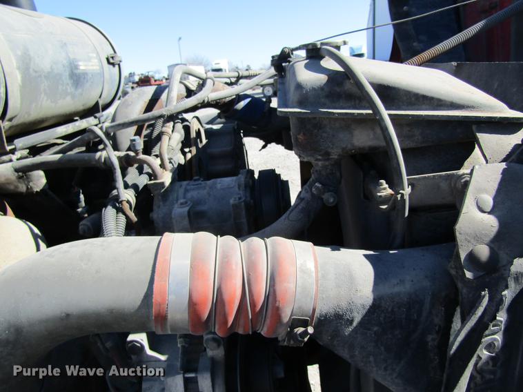 image for item DB5937 2007 Kenworth T600 semi truck