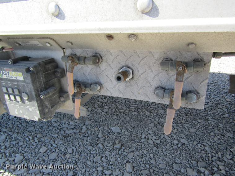 image for item DB5938 2007 Timpte Super Hopper double hopper grain trailer