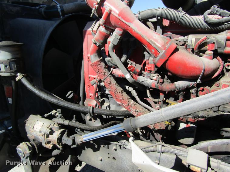 image for item DB5939 2007 International 9400i semi truck