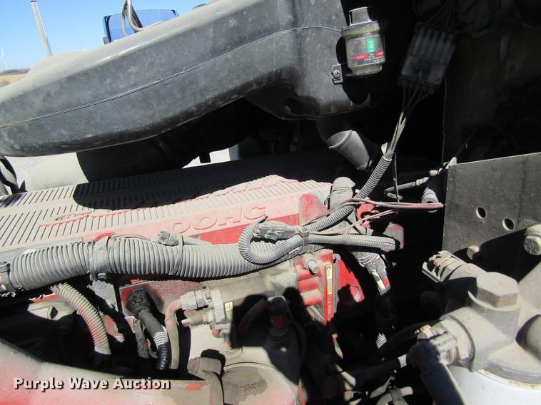 image for item DB5939 2007 International 9400i semi truck