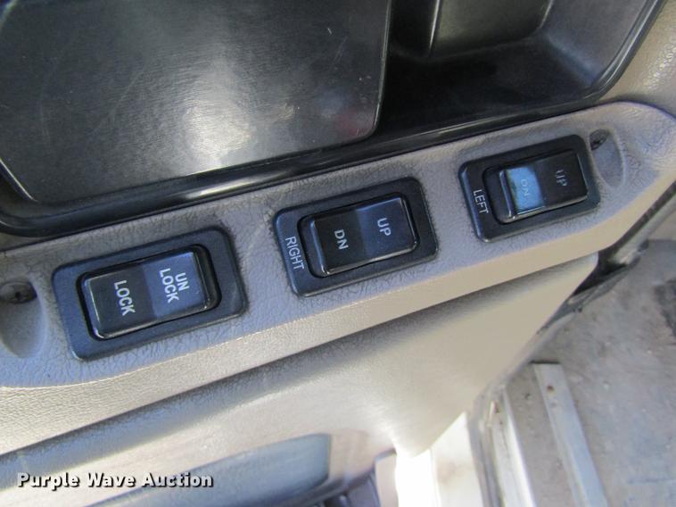 image for item DB5939 2007 International 9400i semi truck