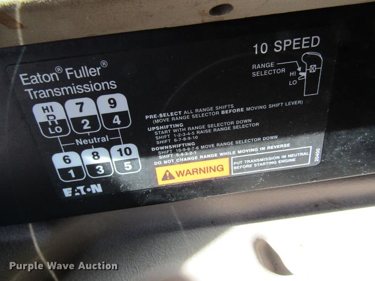 image for item DB5939 2007 International 9400i semi truck