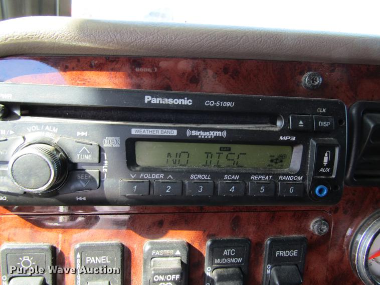 image for item DB5939 2007 International 9400i semi truck