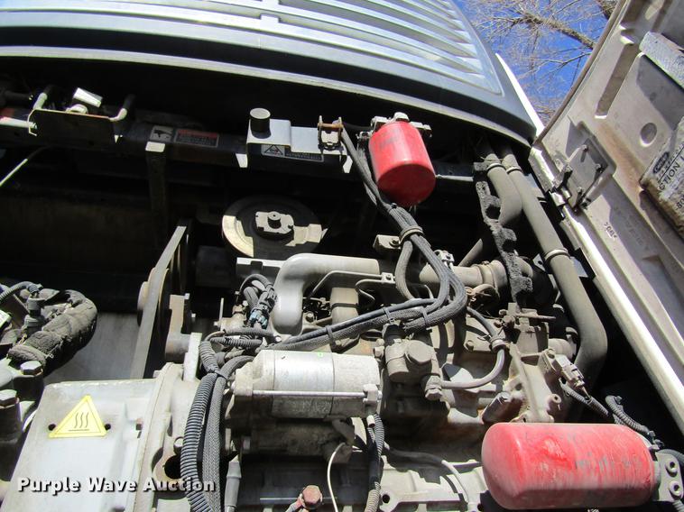 image for item DB5940 2008 Utility V52RA refrigerated van trailer