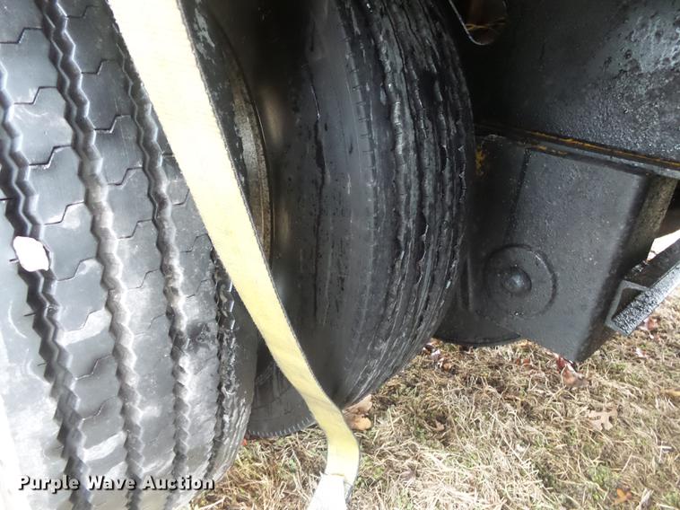 image for item DB7277 1996 Specialized XL 70PGD double drop deck trailer