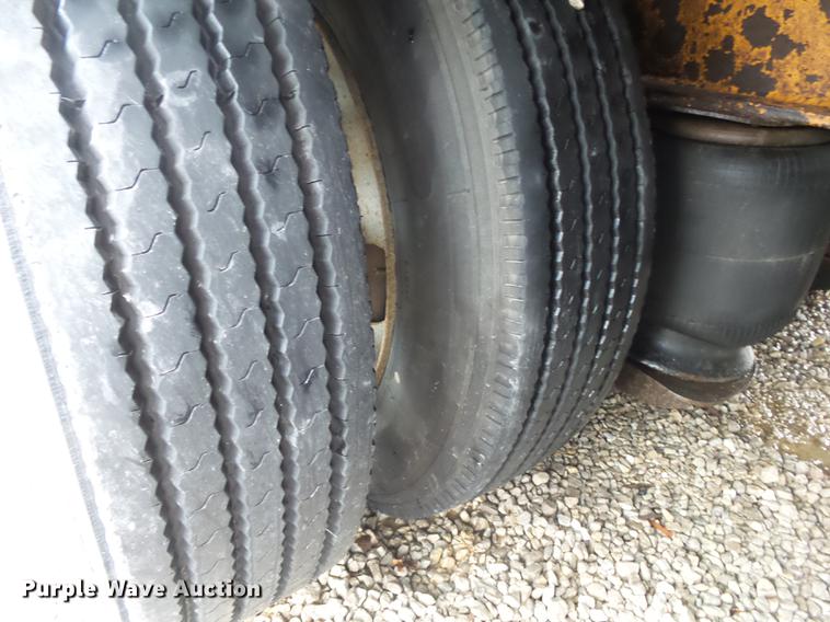 image for item DB7278 1998 Specialized XL 80PGD double drop deck trailer