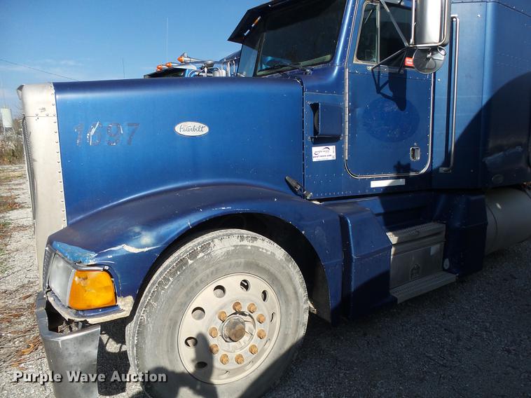 image for item DB7349 1998 Peterbilt 377 semi truck