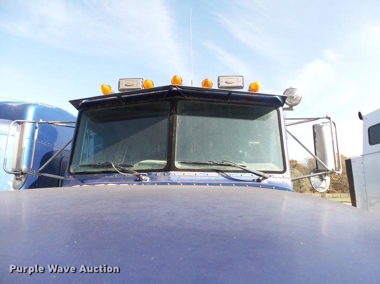 image for item DB7349 1998 Peterbilt 377 semi truck