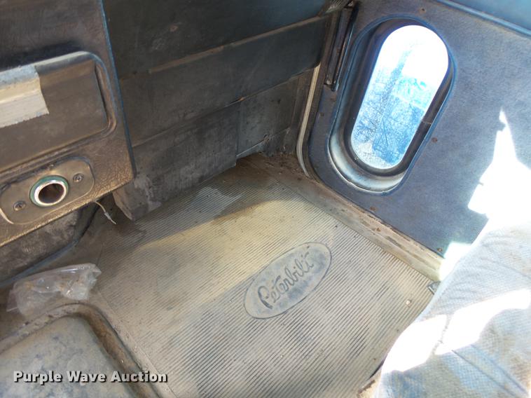 image for item DB7349 1998 Peterbilt 377 semi truck