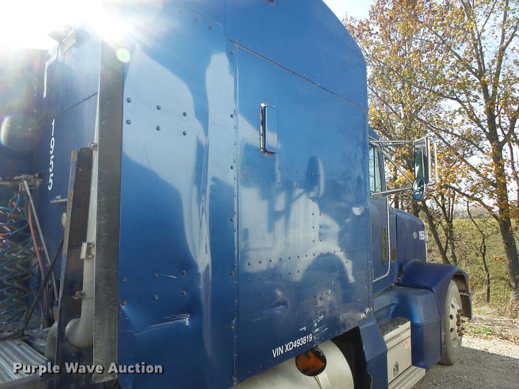 image for item DB7350 1999 Peterbilt 377 semi truck