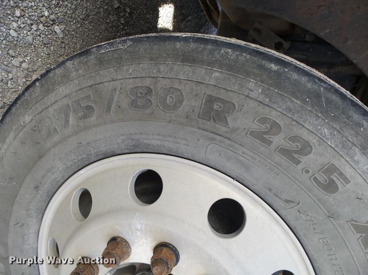 image for item DB7350 1999 Peterbilt 377 semi truck