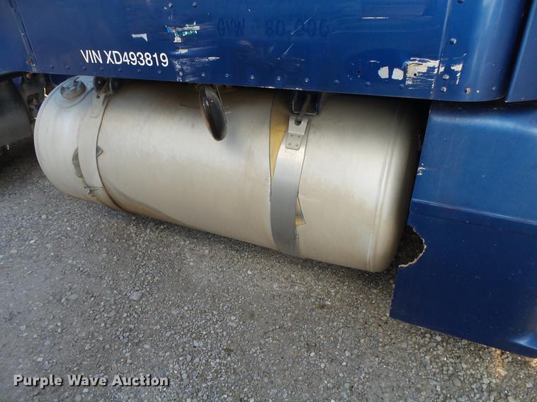 image for item DB7350 1999 Peterbilt 377 semi truck