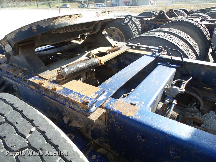 image for item DB7350 1999 Peterbilt 377 semi truck