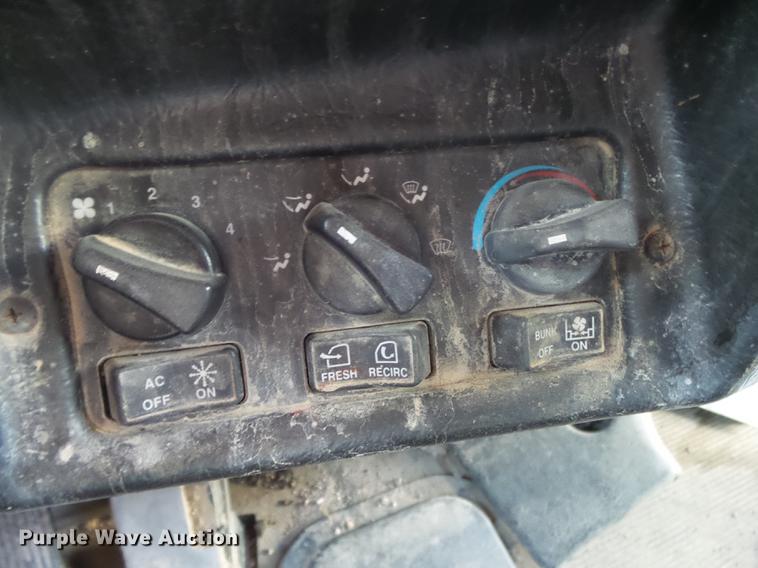 image for item DB7350 1999 Peterbilt 377 semi truck