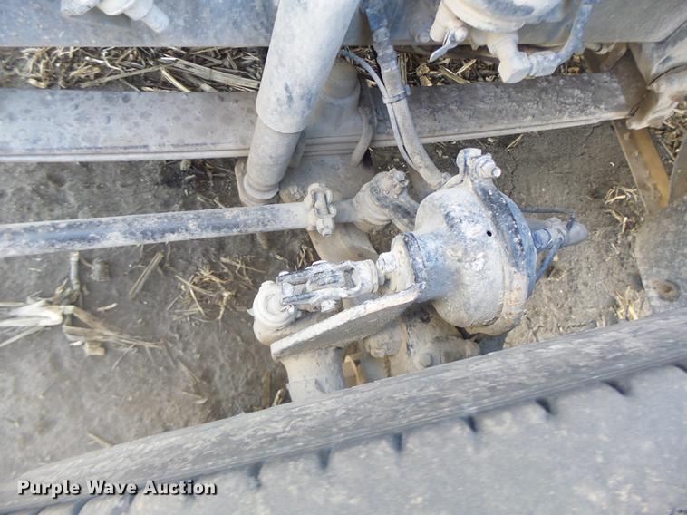 image for item DB9750 1996 Volvo WIA semi truck