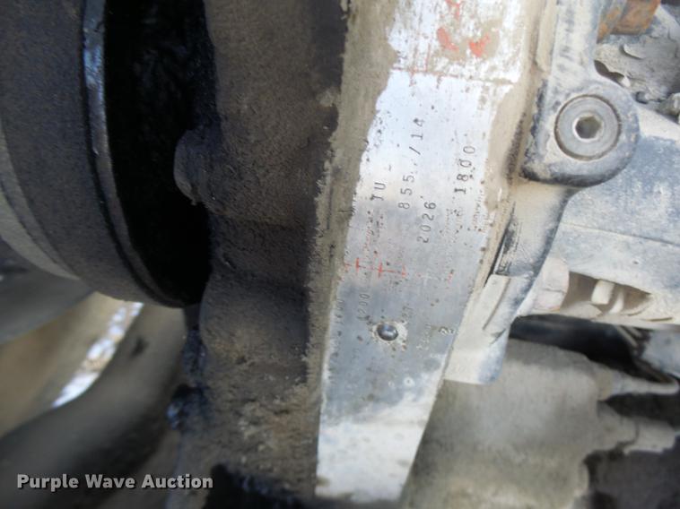 image for item DB9750 1996 Volvo WIA semi truck