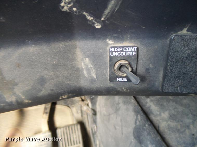 image for item DB9750 1996 Volvo WIA semi truck