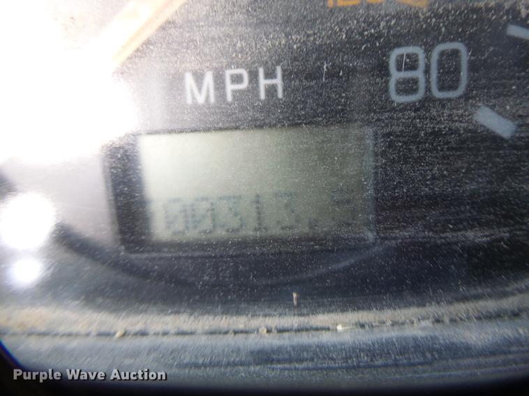 image for item DB9750 1996 Volvo WIA semi truck