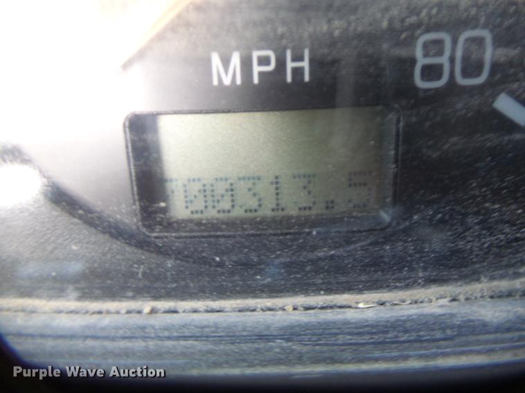 image for item DB9750 1996 Volvo WIA semi truck