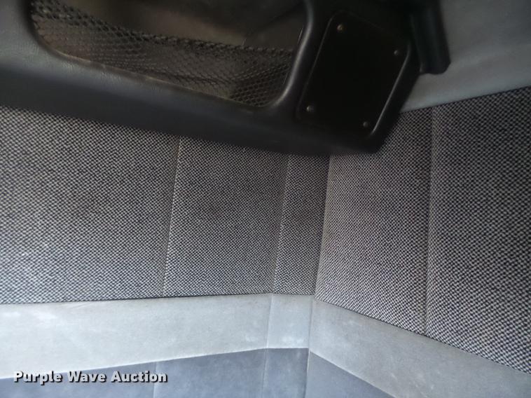 image for item DB9750 1996 Volvo WIA semi truck