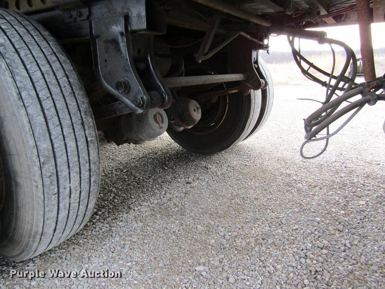 image for item DB9771 2000 Wabash dry van trailer