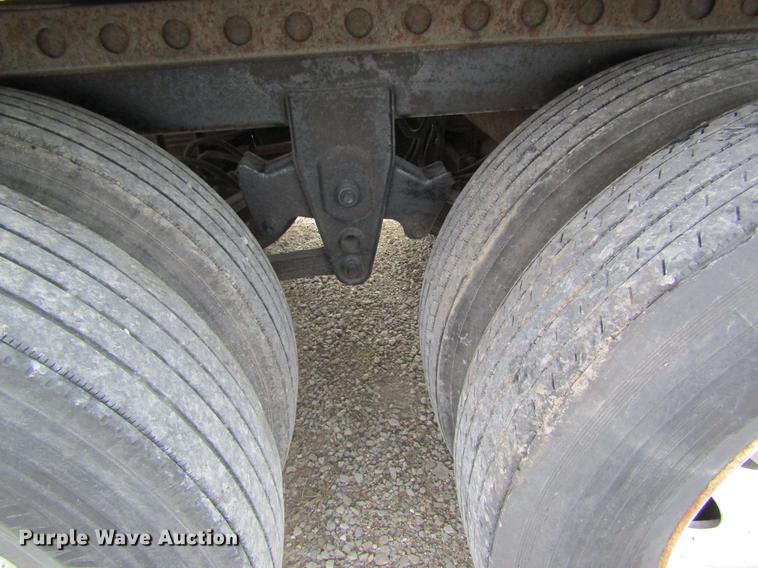 image for item DB9771 2000 Wabash dry van trailer