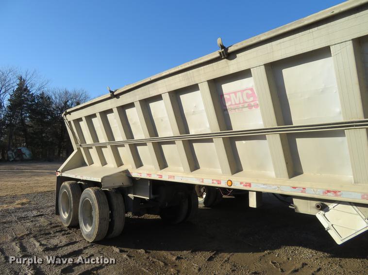 image for item DC0872 1994 CMC SV-102 end dump trailer