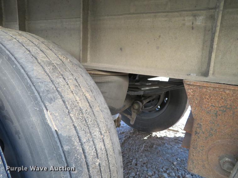 image for item DC0872 1994 CMC SV-102 end dump trailer