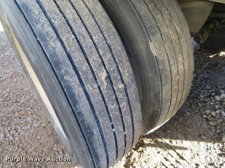 image for item DC0872 1994 CMC SV-102 end dump trailer