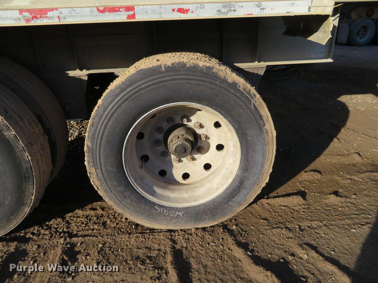 image for item DC0872 1994 CMC SV-102 end dump trailer
