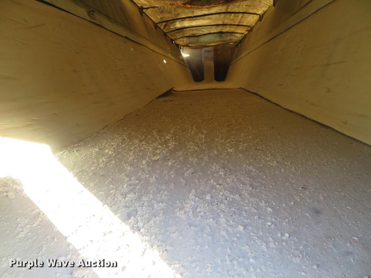 image for item DC0872 1994 CMC SV-102 end dump trailer