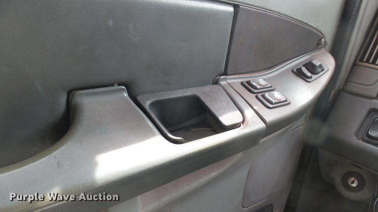 image for item DC1768 2007 Freightliner Columbia semi truck