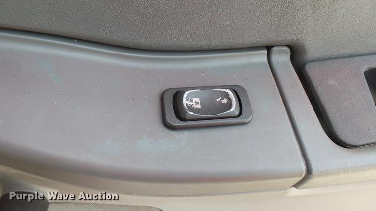 image for item DC1768 2007 Freightliner Columbia semi truck